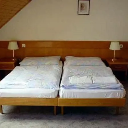 Phlonx 4 * Bük